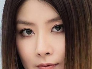 亚洲 AV 无码深田咏美电影：集万千宠爱于一身的日本女优